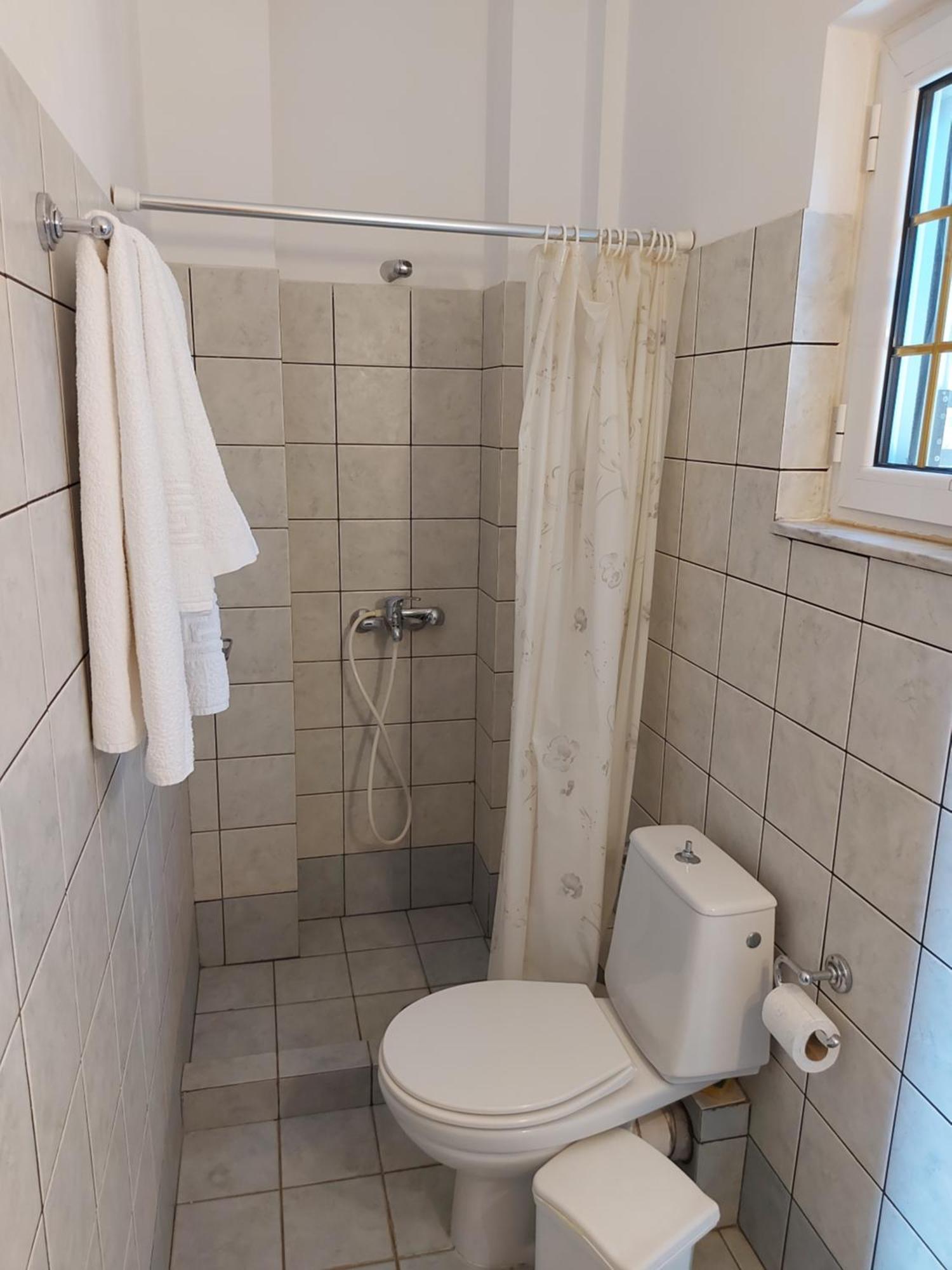Matina Apartments Tyros Cameră foto