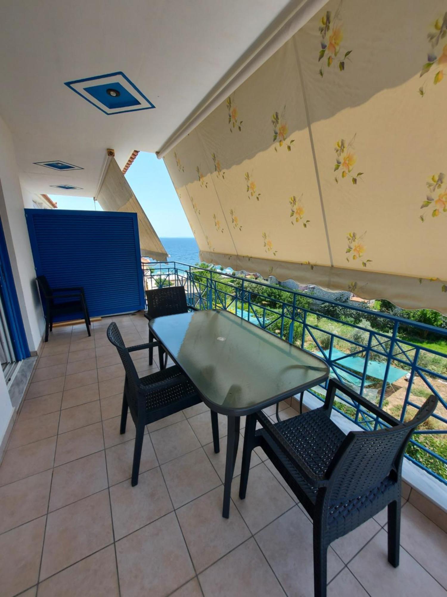 Matina Apartments Tyros Cameră foto